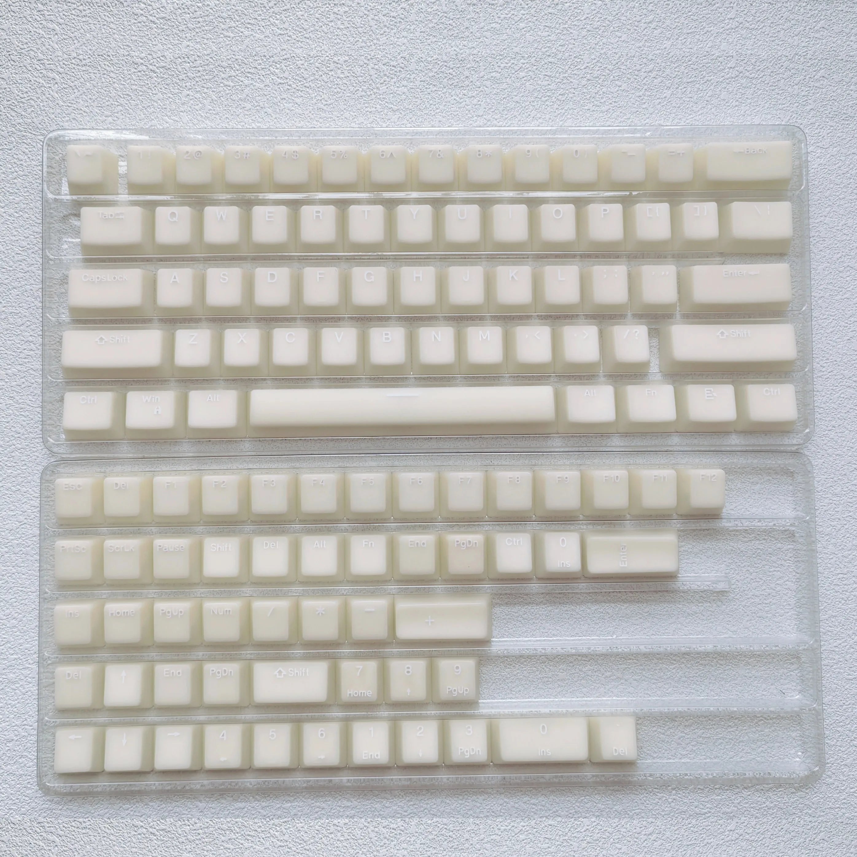 114 Keys Red Jade Pudding Keycaps